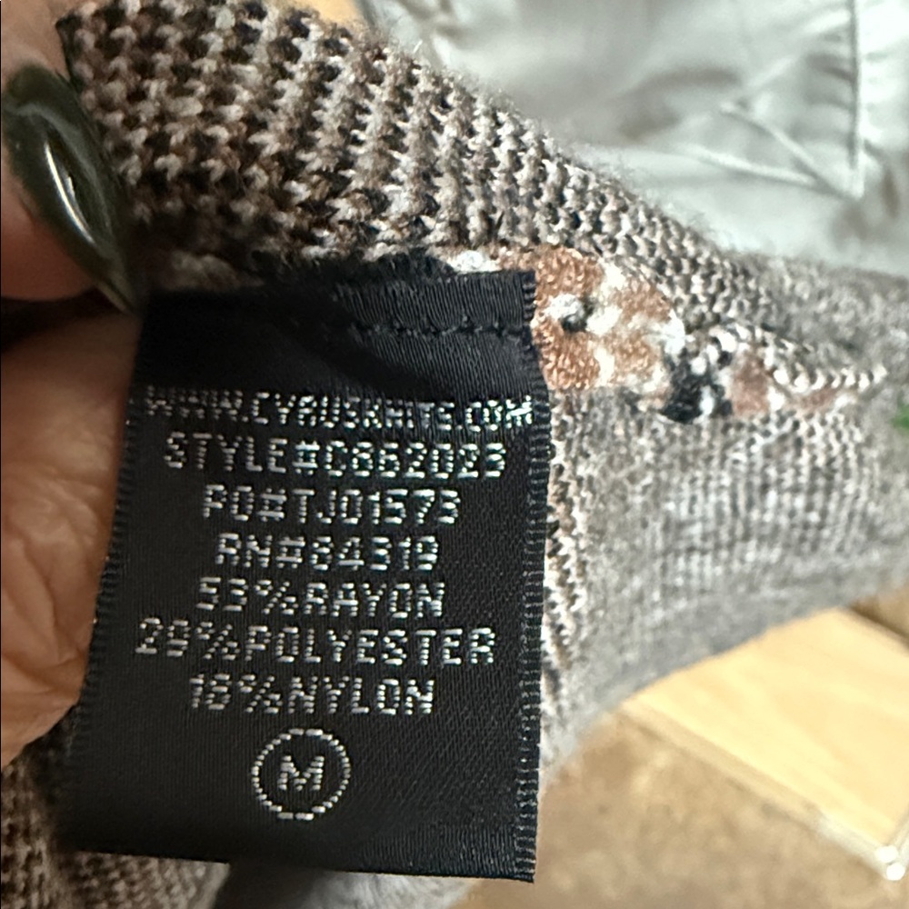 Cyrus Stylish Houndstooth Women's Jacket size medium. - Picture 6 of 7